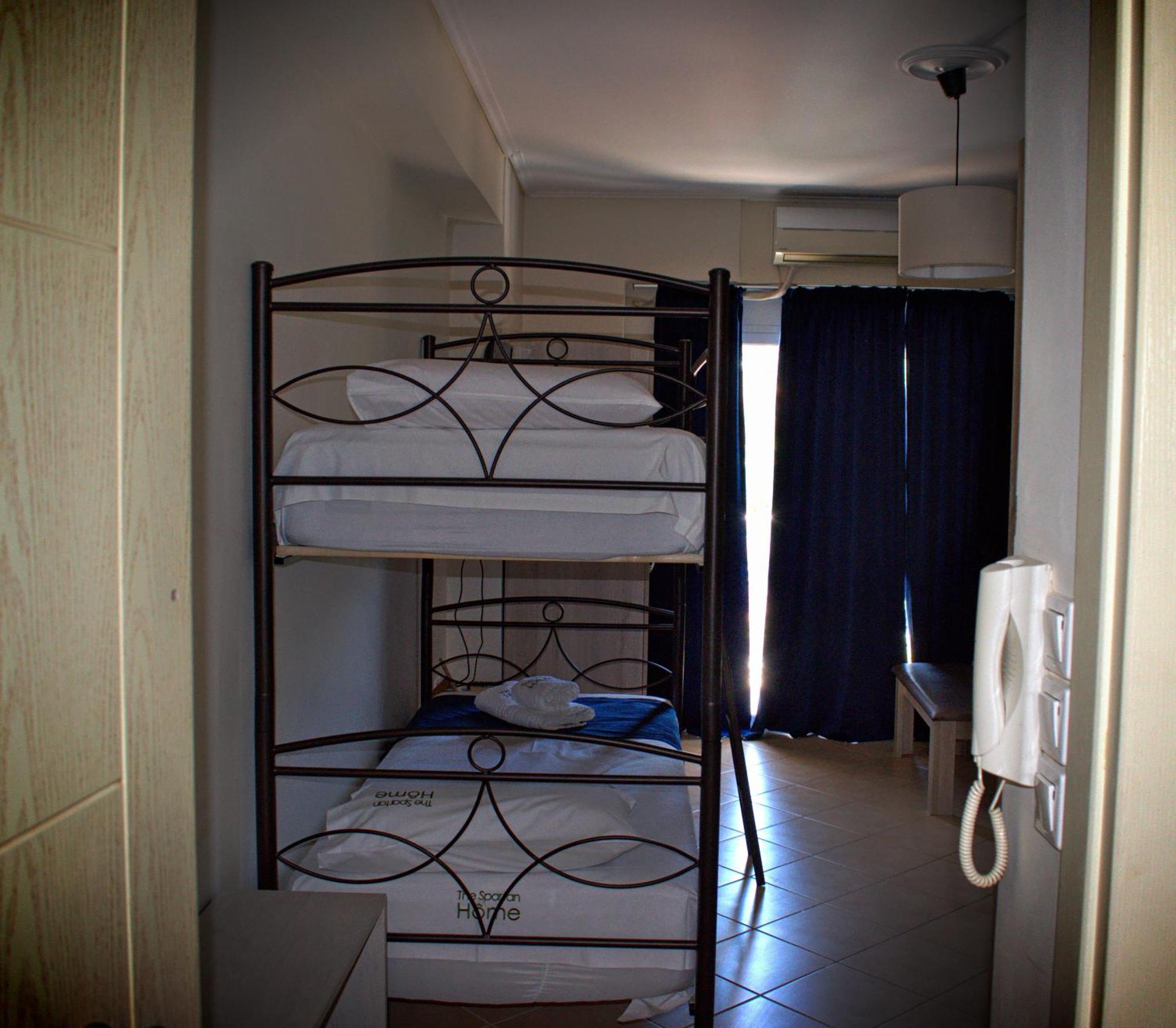 Castor - The Spartan Home Екстер'єр фото