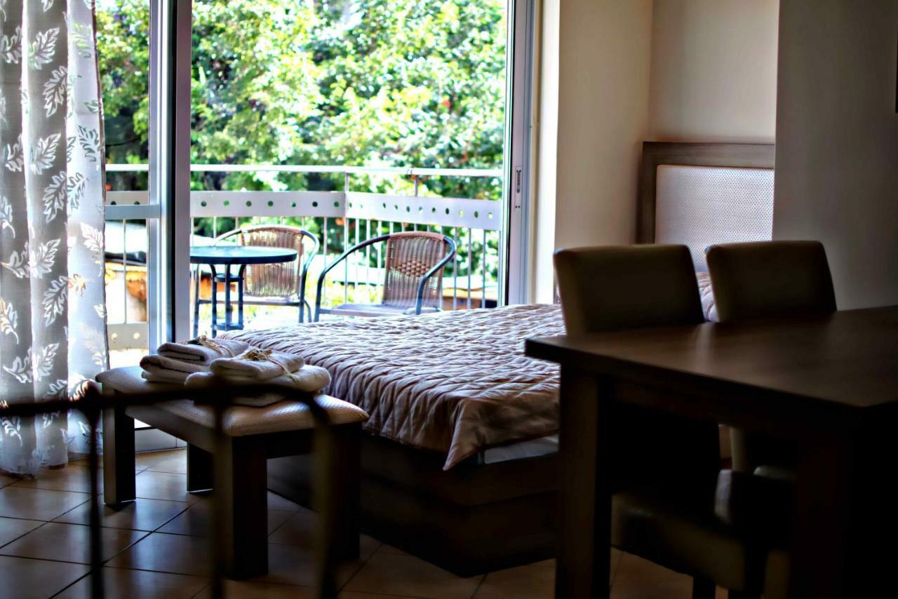 Castor - The Spartan Home Екстер'єр фото